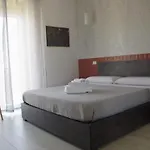 Tra Cielo E Mare 3*